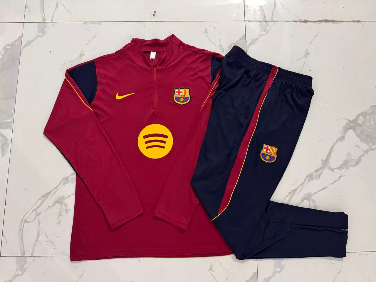 Kids Tracksuit 26/27 - Claret