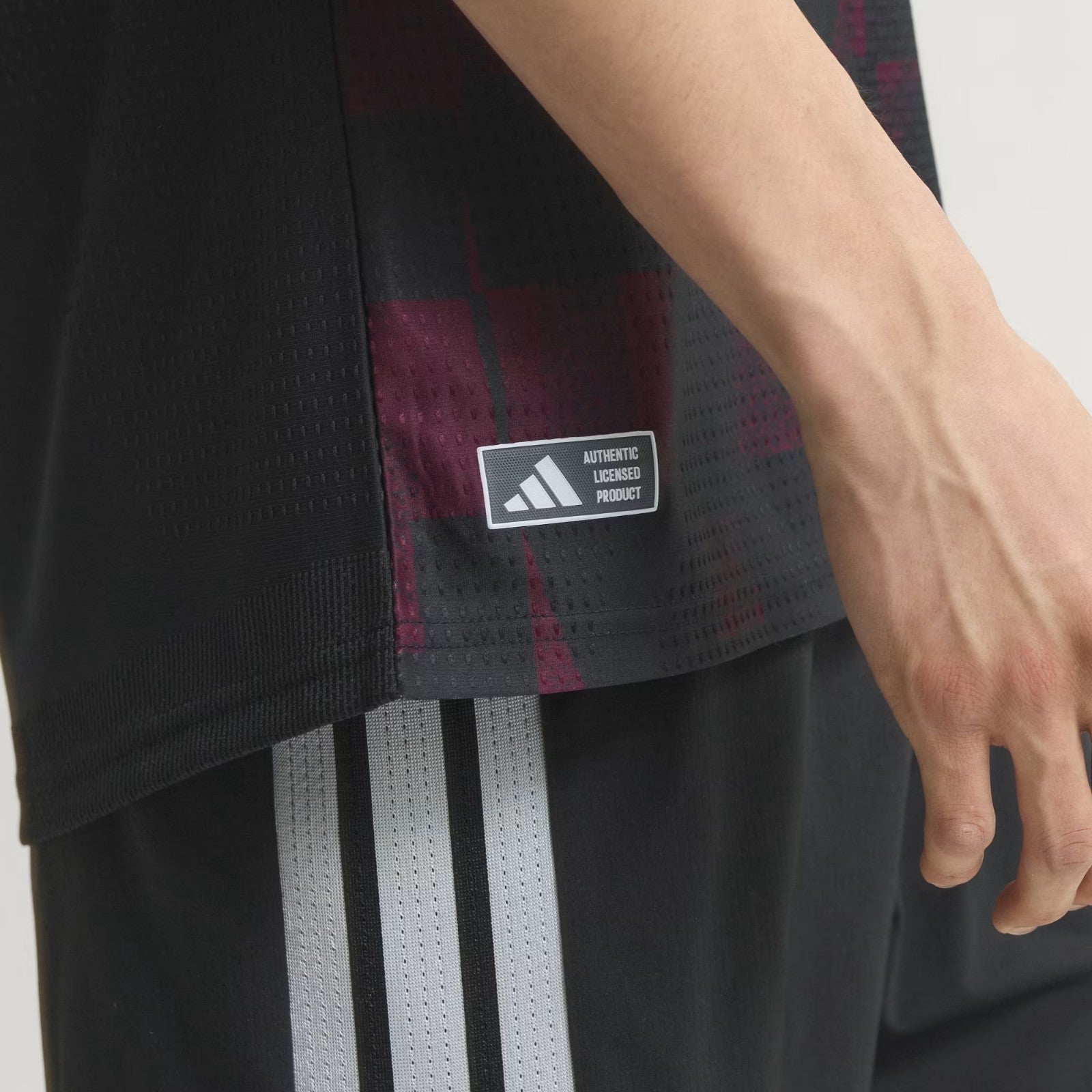 Third 26/27 Women's Shirt